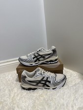 ASICS Gel-Kayano 14