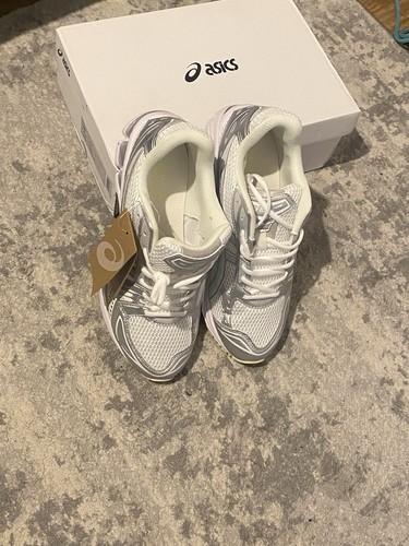 Asic gel kayano silver and - silver,